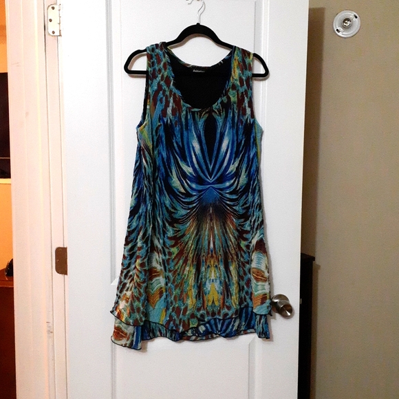 Initiatives Large Peacock Dress - Picture 1 of 8